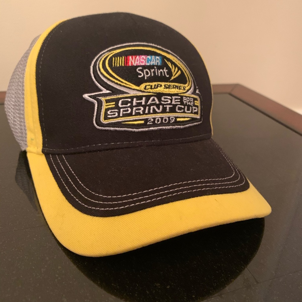 2009  NASCAR chase sprint cup truckers hat cap